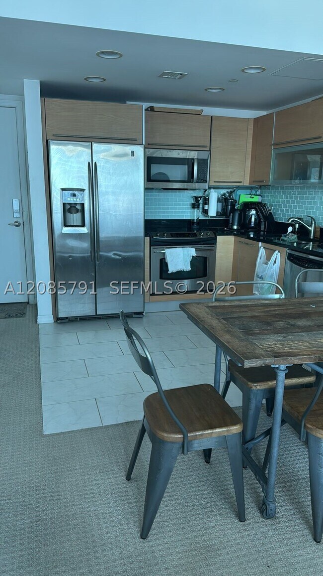 Foto del edificio - 950 Brickell Bay Dr