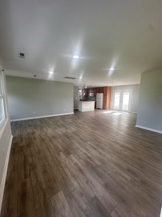 Foto del edificio - 113 N Crestwood Dr