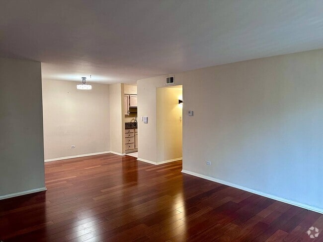 Building Photo - 6102 Knoll Valley Dr