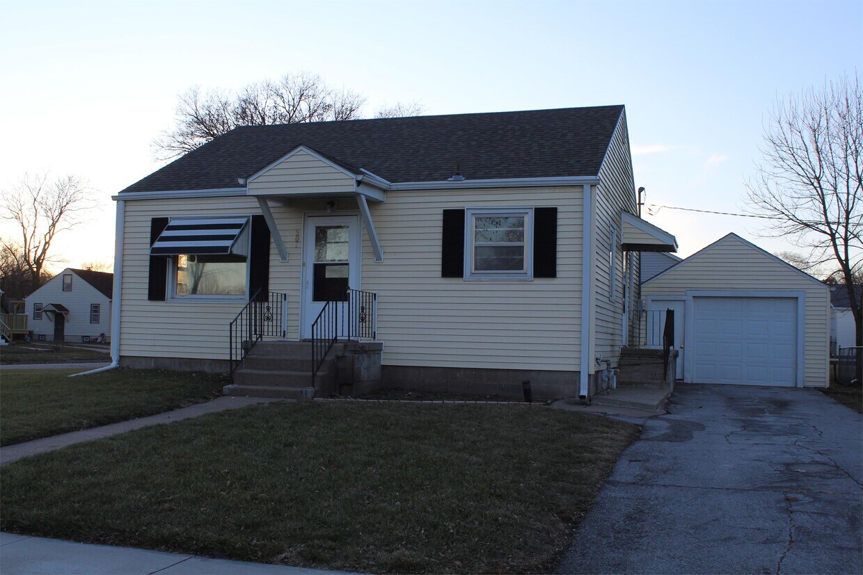Primary Photo - 907 N Grant St