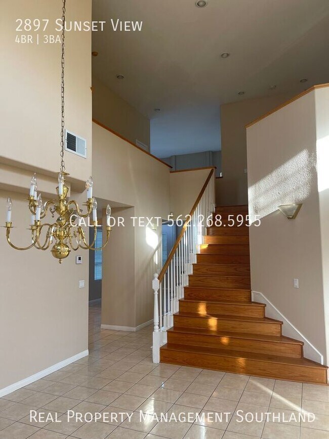 Building Photo - Signal Hill Modern Four Bedroom Home with ...