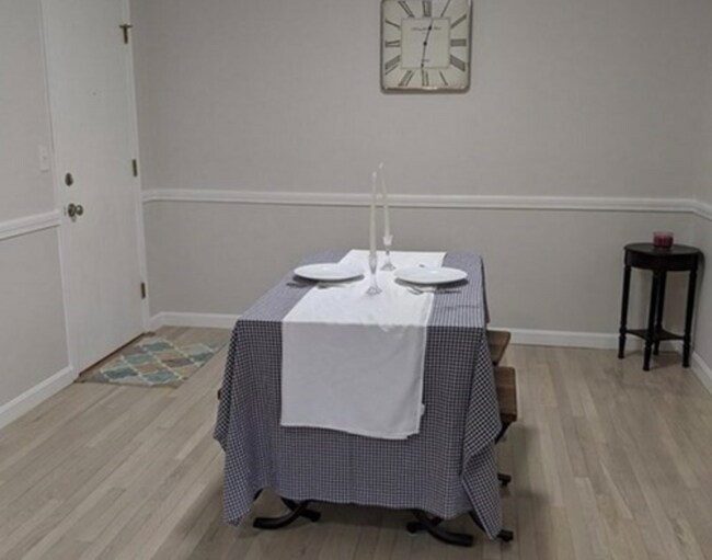 Building Photo - 380b Great Rd