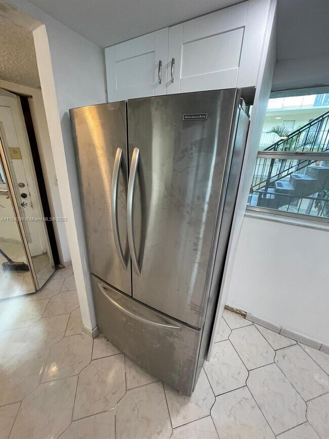 Foto del edificio - 840 SW 81st Ave