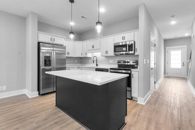 Foto del edificio - 303 Jonathan Wade Cir