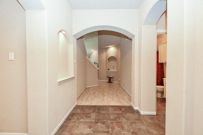 Foto del edificio - 21502 Venture Park Dr