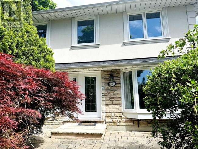 Building Photo - 125 Bannatyne Dr