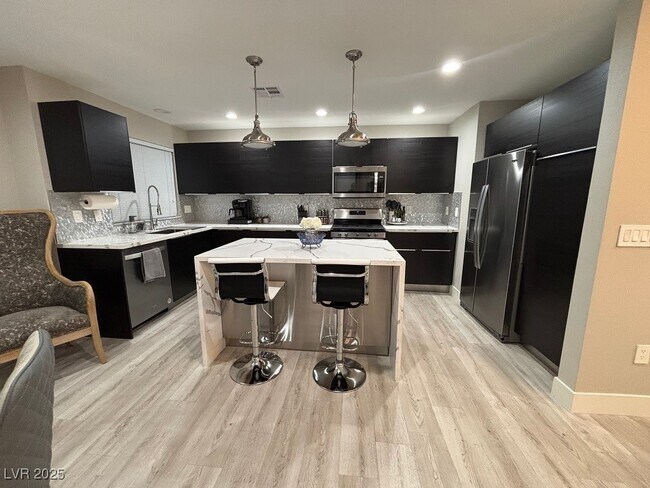 Foto del edificio - 2784 Fountain Ridge Ln