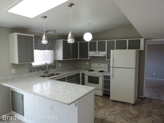 Building Photo - 3862 Quail Run Dr
