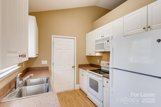 Foto del edificio - 122 Oak Haven Dr