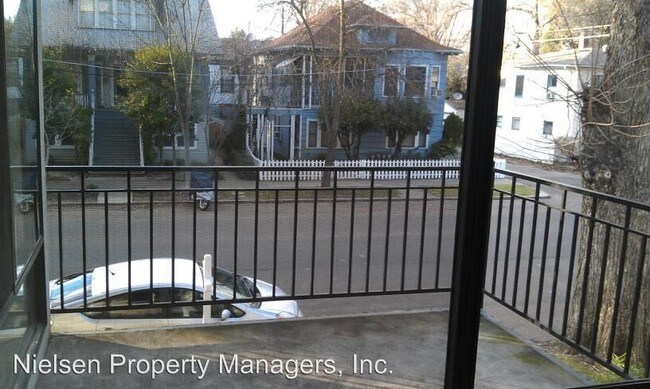 Foto del edificio - 719 27th St