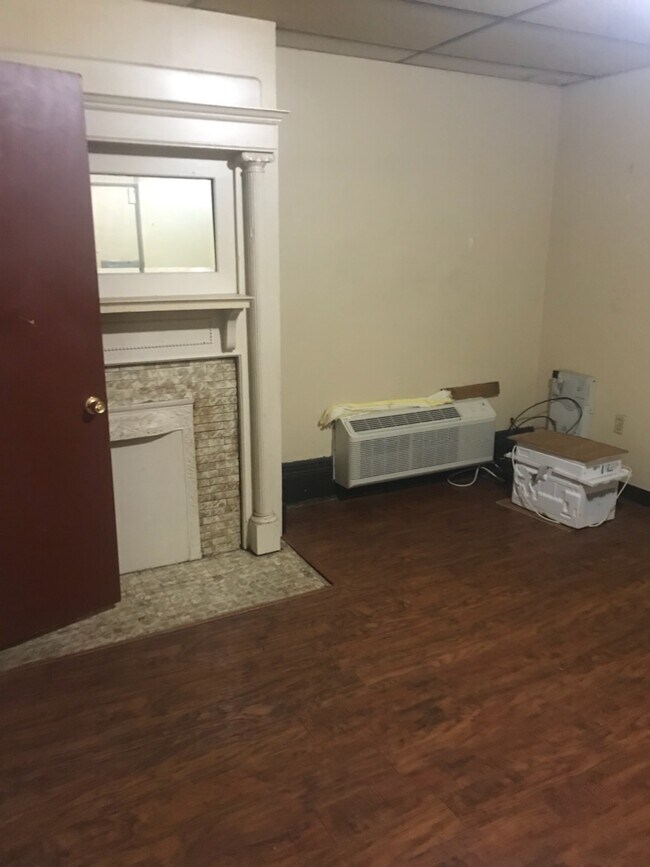 Building Photo - 420 S Fairmount St