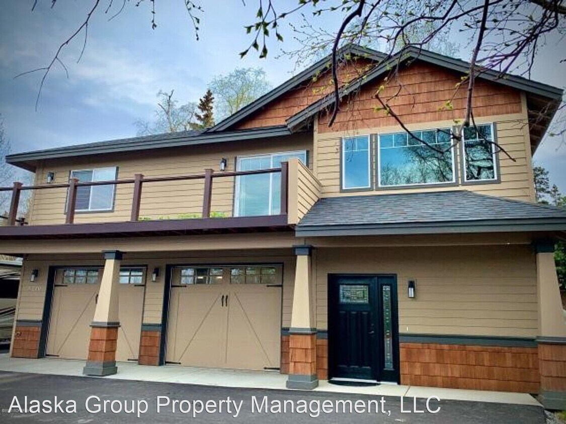 Foto principal - 2 br, 1 bath House - 5210 Woodhaven Ave