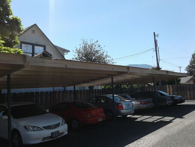 Foto del edificio - 507 NE D St