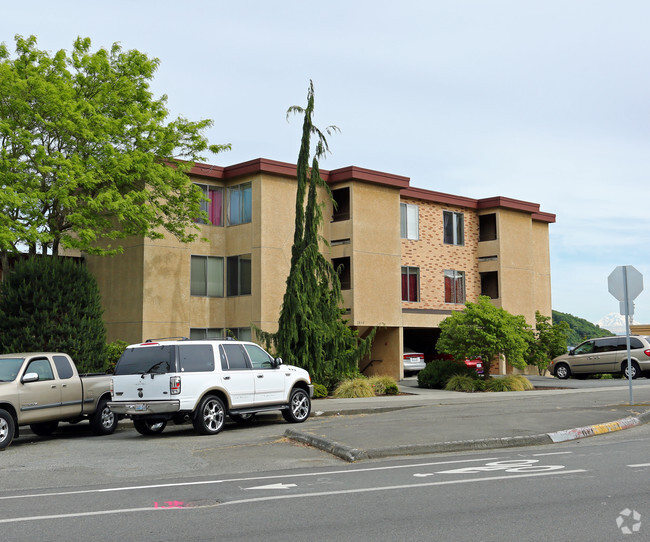Building Photo - Armour House
