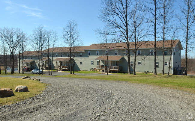 Building Photo - Colonial Country Estates