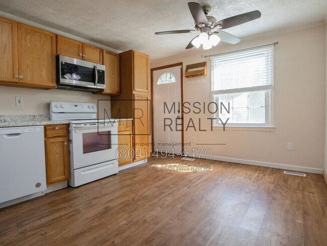 Building Photo - 5007 Glen Tara Dr
