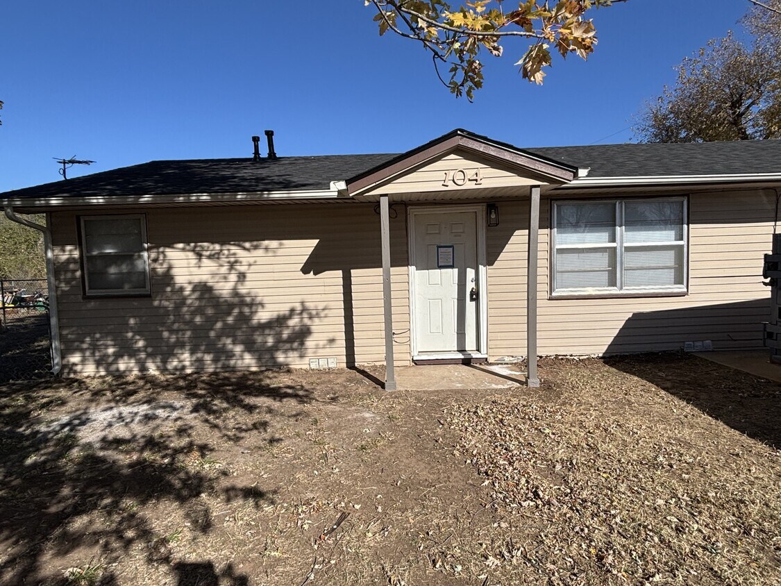 Foto principal - 104 Gatewood Dr