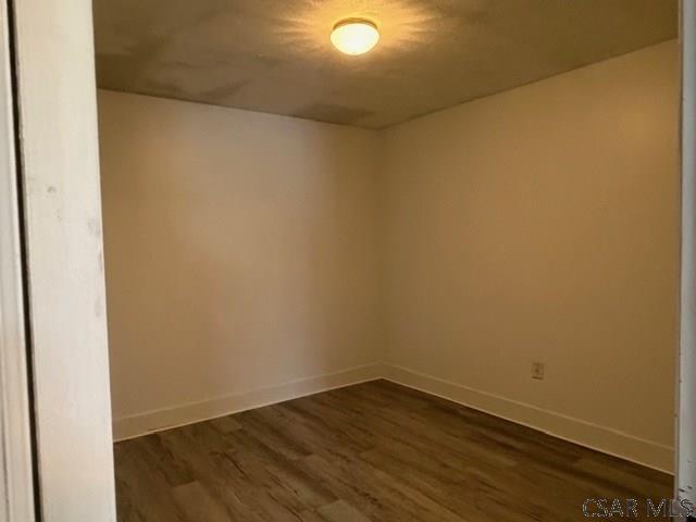 Foto del edificio - 405 Bentwood Ave