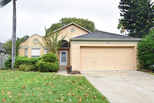 Foto del edificio - 277 Lakebreeze Cir