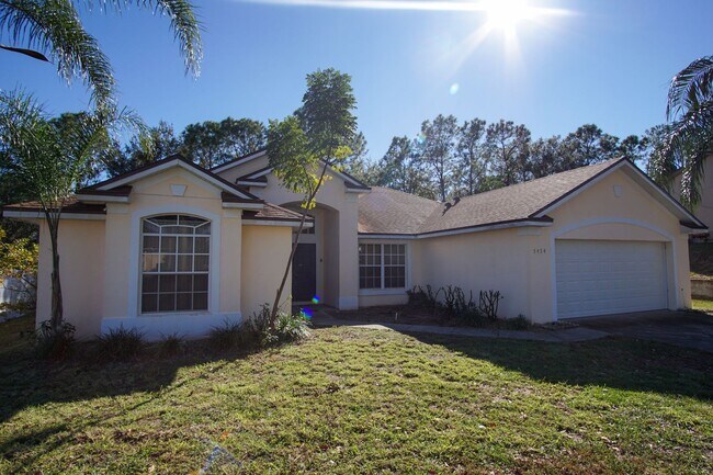 Foto del edificio - 4 bed Family Single Home Available for Rent in Davenport !!!