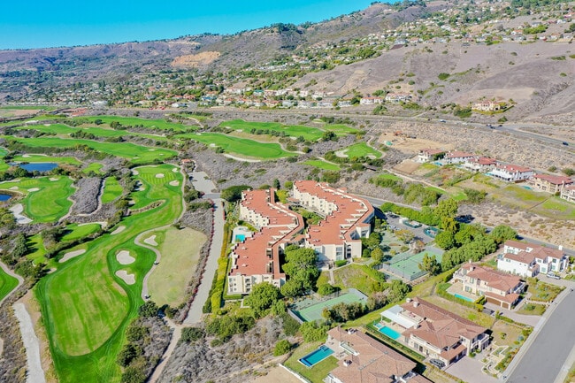 Building Photo - 3200 La Rotonda Dr
