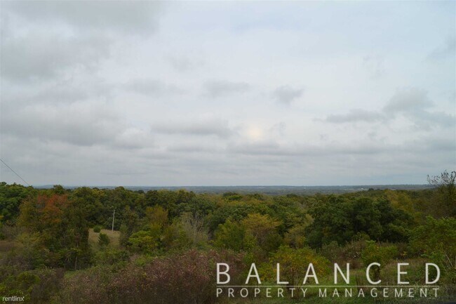 Foto del edificio - 2 br, 1 bath House - 1702 N 466th Rd