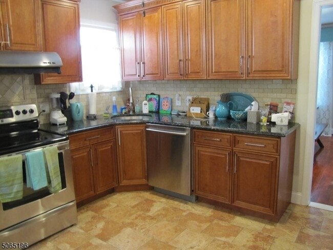 Building Photo - 61 Southern Slope Dr