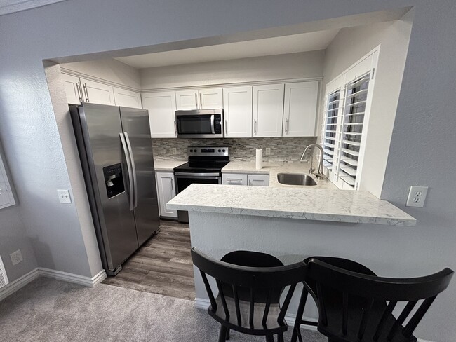 Building Photo - 7972 Mission Center Ct