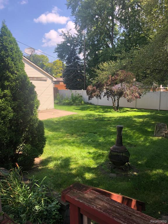 28550 Wexford Dr, Warren, MI 48092 House Rental in Warren, MI