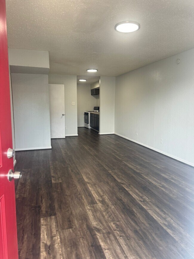 Foto del edificio - 9100 Dodson St