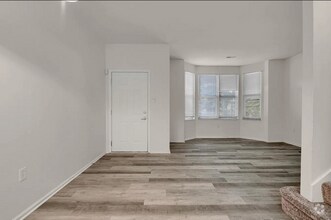 Building Photo - 4111 Westminster Pl