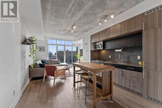 Building Photo - 205 Manning Ave