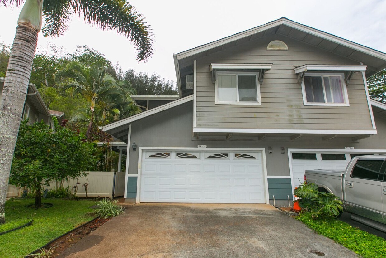 Primary Photo - Spacious, private Mililani Tech Park resid...