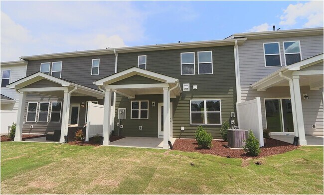 Foto del edificio - 1218 Tredenham Wy