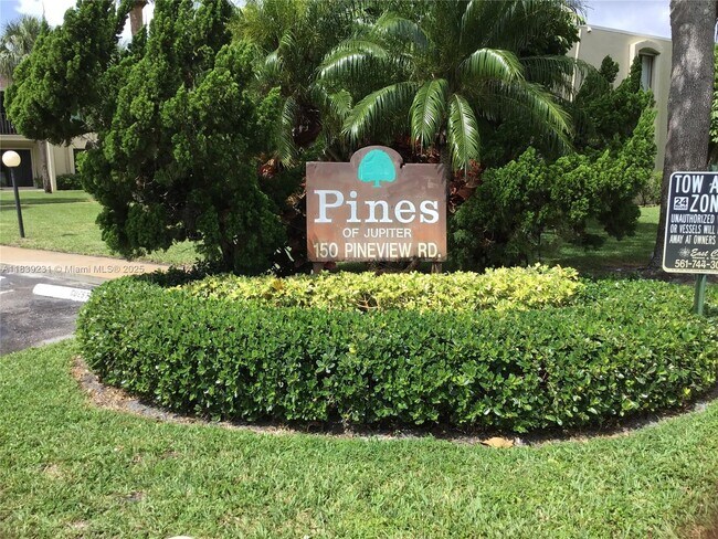 Foto del edificio - 150 Pineview Rd