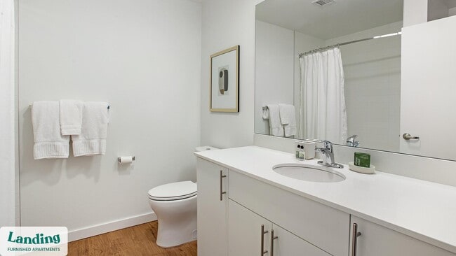 Building Photo - 1419 24th Ave