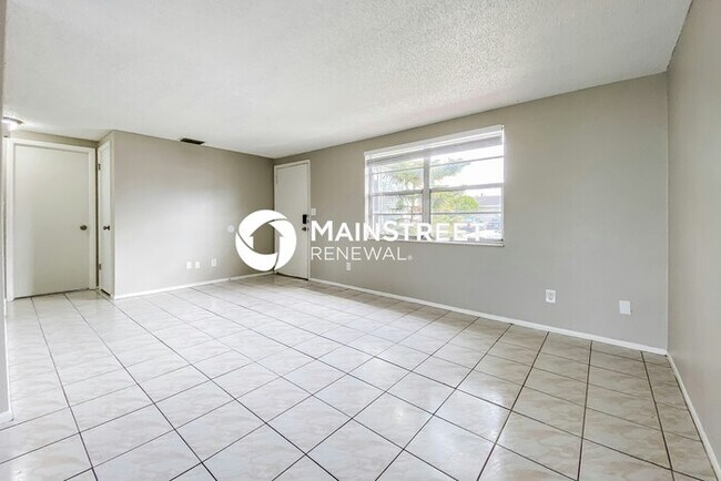 Building Photo - 3 Bedroom Pet-Friendly Home in HOLIDAY, FL with Main Street Renewal