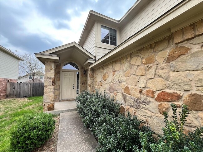 Building Photo - 11313 Dodge Cattle Dr