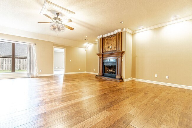 Building Photo - Cozy Centerton Home for Lease!