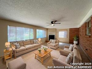 Foto del edificio - 4543 Cambray Dr