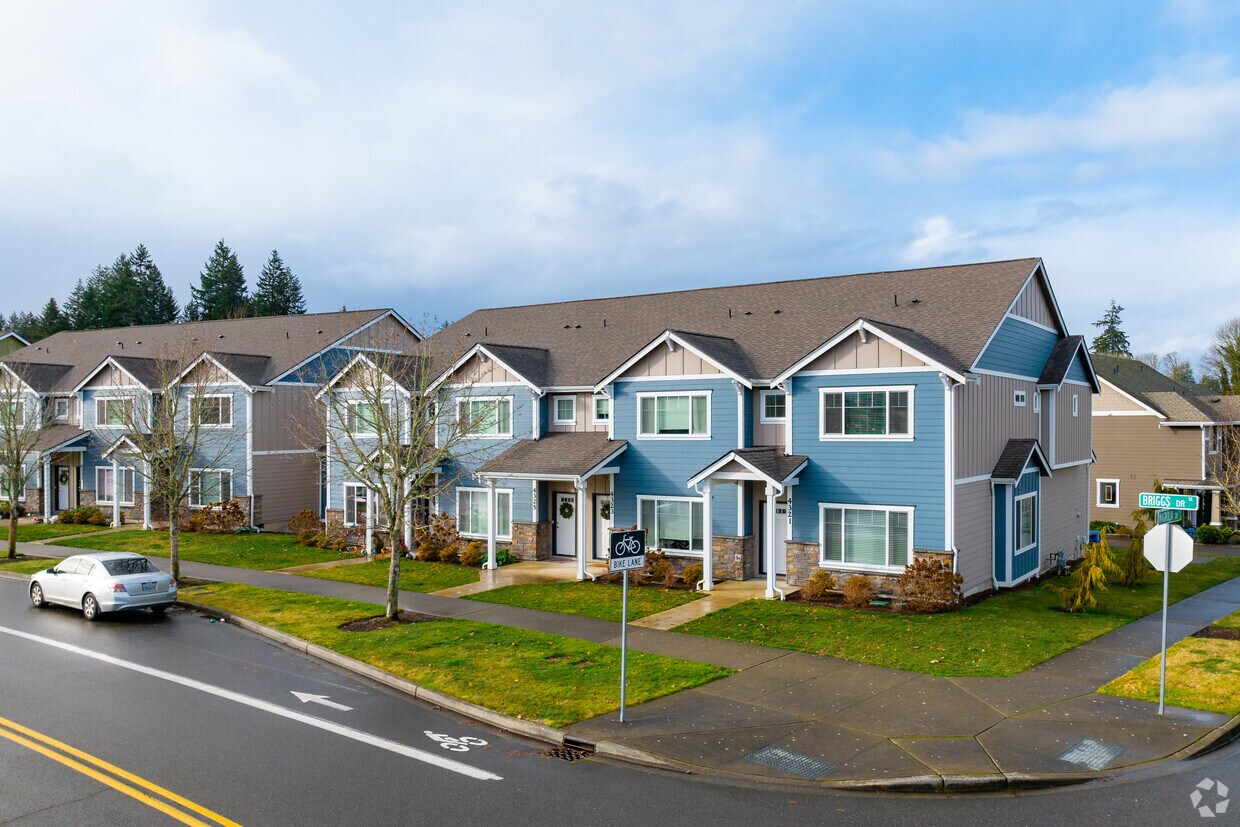 Foto principal - Parkside Executive Townhomes at Briggs