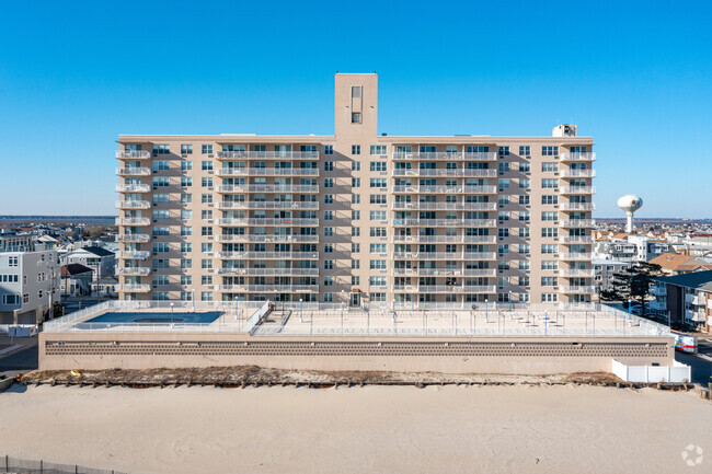 Building Photo - Margate Towers