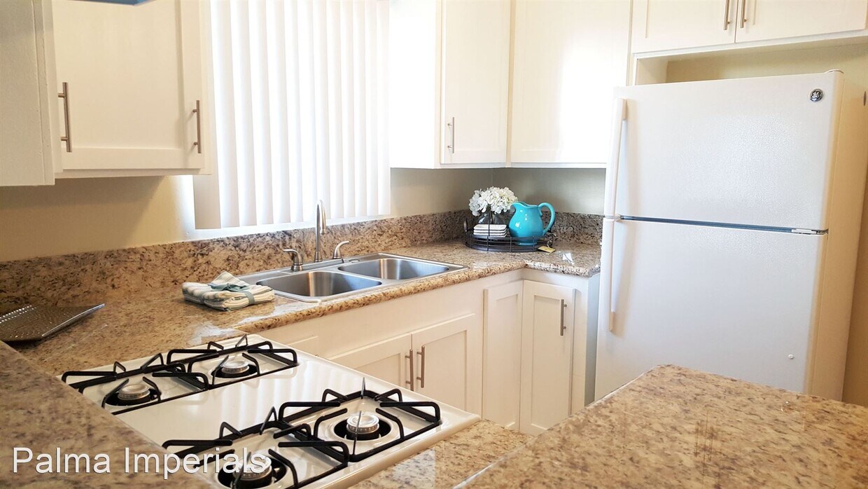Foto principal - 8115 Imperial Hwy