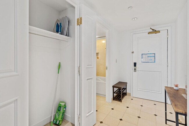 Foto del edificio - 810 Pacific Ave