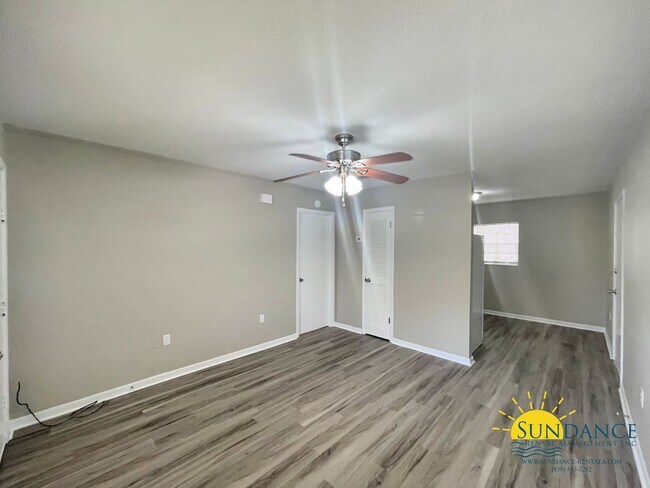 Foto del edificio - Efficient 1 Bedroom Unit in Fort Walton Be...