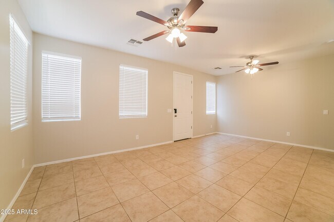 Foto del edificio - 126 N 86th Ln