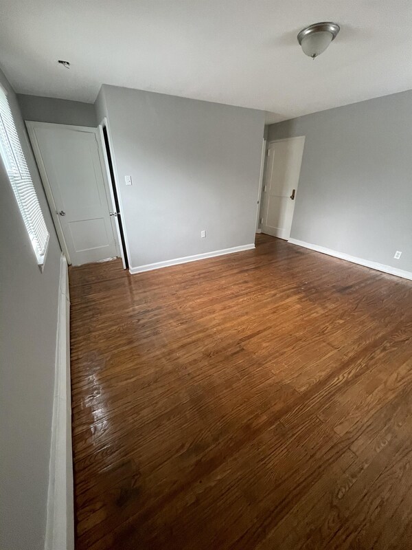 Foto del edificio - 2909 Garrett Rd