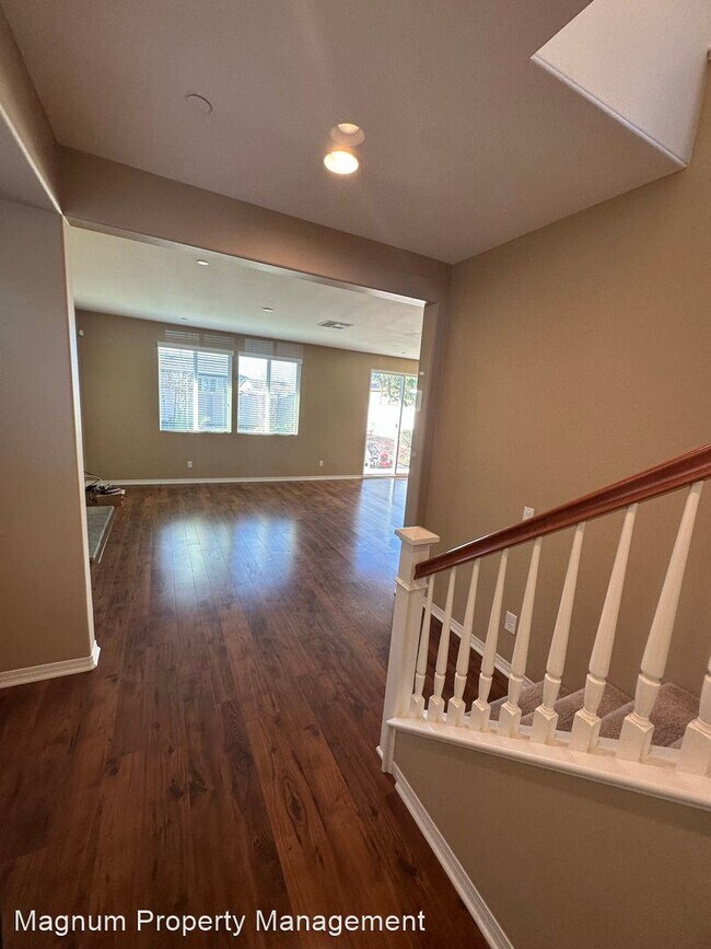 Building Photo - 4 br, 2.5 bath House - 31571 Rose Sage Way