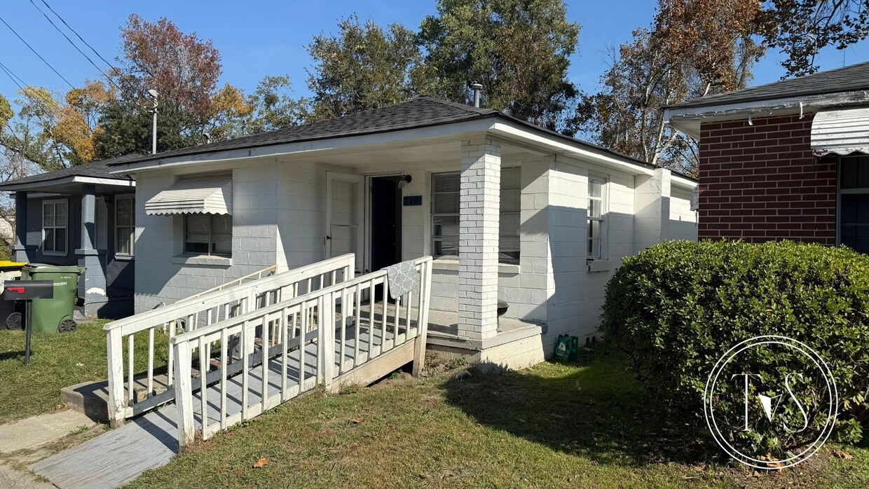 Building Photo - 710 Fruit St