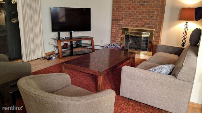 Foto del edificio - 4 br, 2.5 bath House - 1589 48th Street